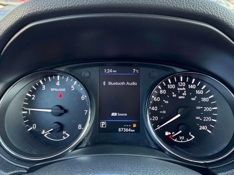 Nissan Rogue AWD  CARFAX, снимка 8 - Автомобили и джипове - 53526082