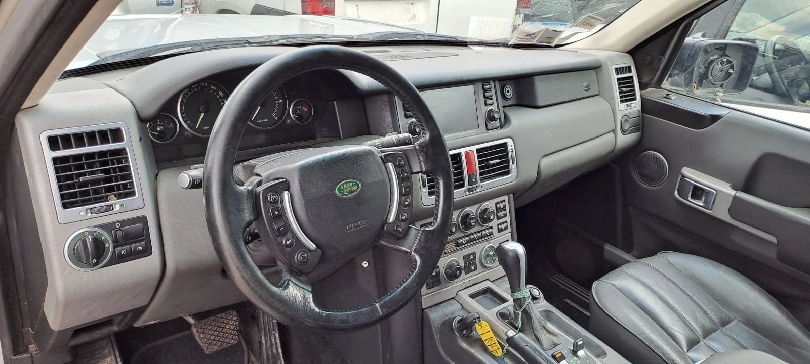 Land Rover Range rover 3.0D Автоматик - изображение 2