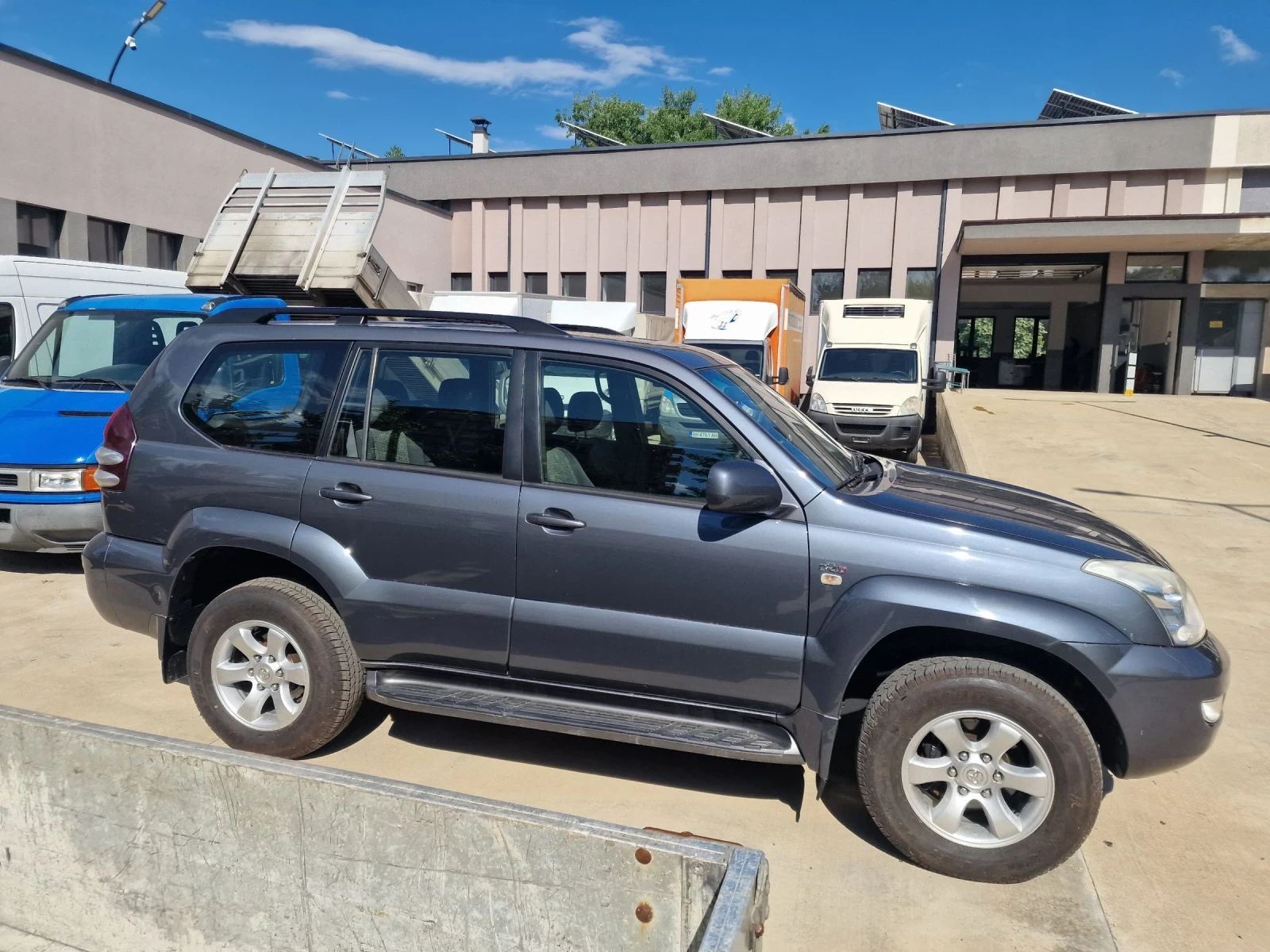 Toyota Land cruiser Швейцарски внос  - изображение 4
