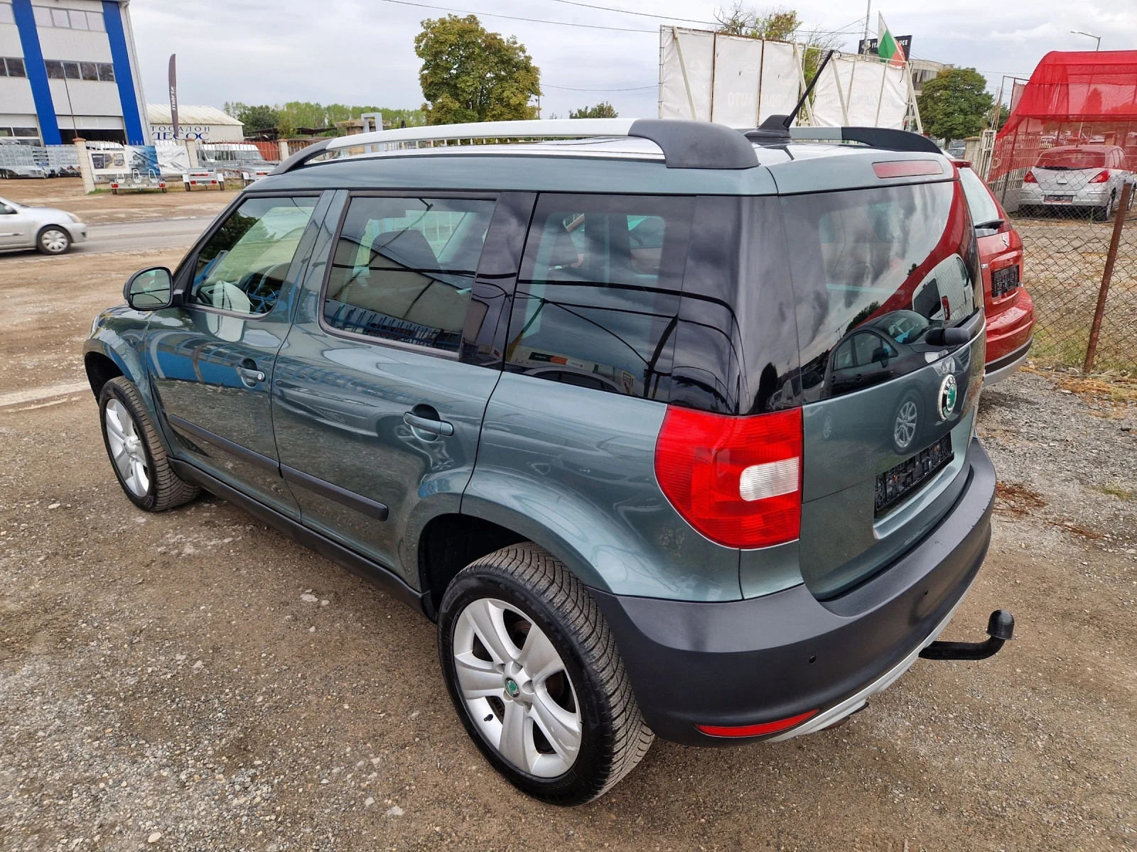 Skoda Yeti 2.0TDI 4x4 Автоматик - изображение 5