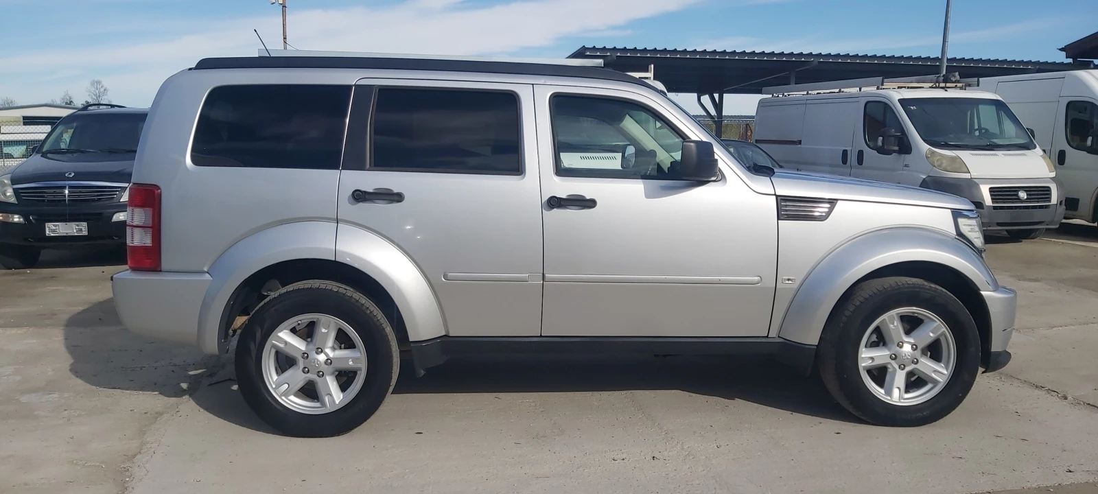 Dodge Nitro 2.8 CRD-4×4-ITALIA - изображение 4