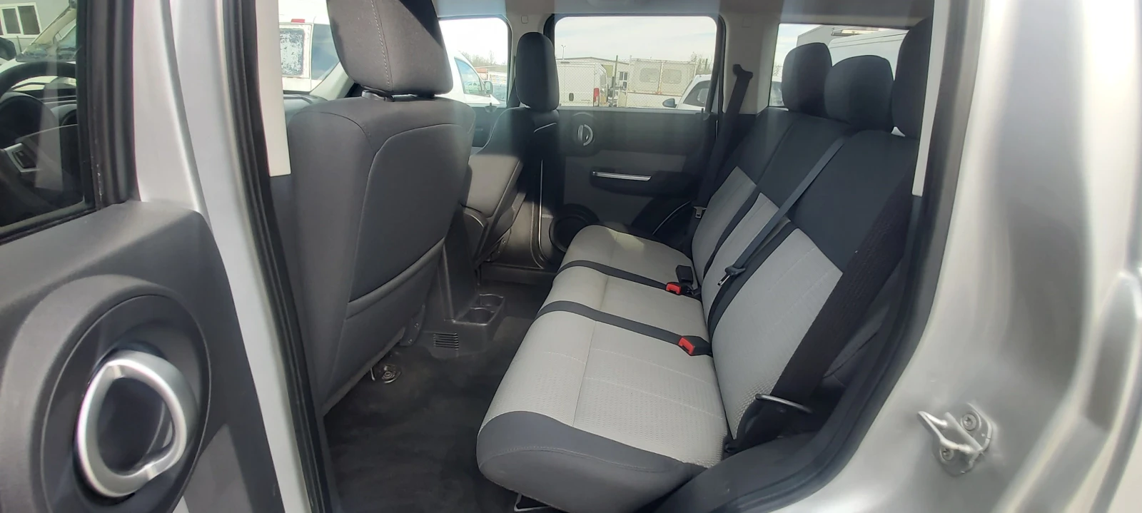 Dodge Nitro 2.8 CRD-4×4-ITALIA - изображение 9