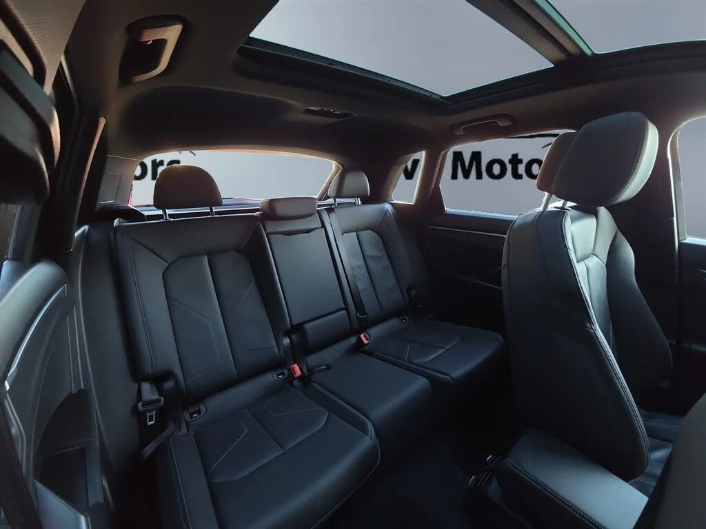 Audi Q3 Premium Plus S Line 45TFSI* АвтоКредит* ЦЕНА ДО БГ, снимка 17 - Автомобили и джипове - 53989062