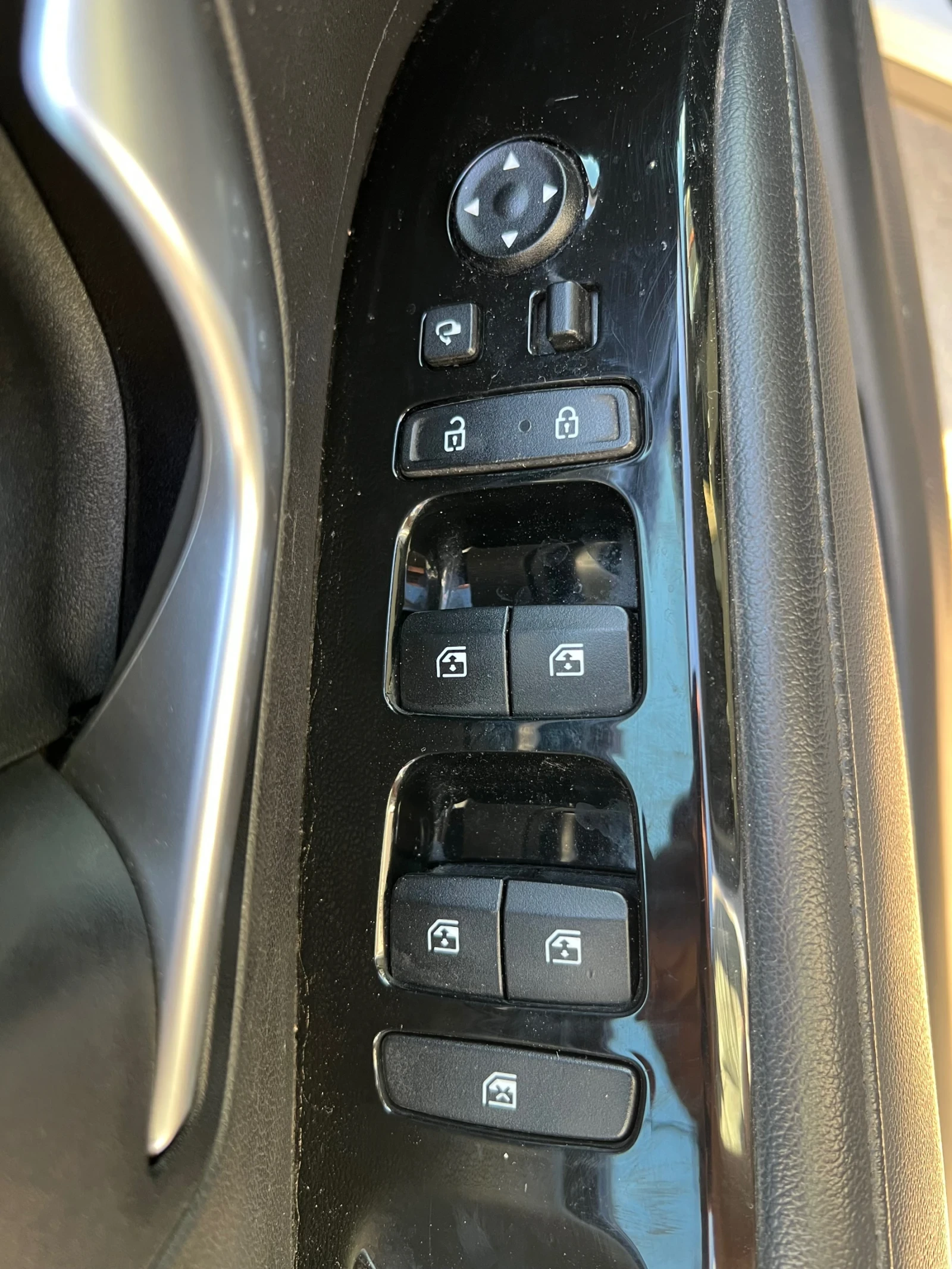 Hyundai Tucson 1.6CRDi, снимка 12 - Автомобили и джипове - 54990850