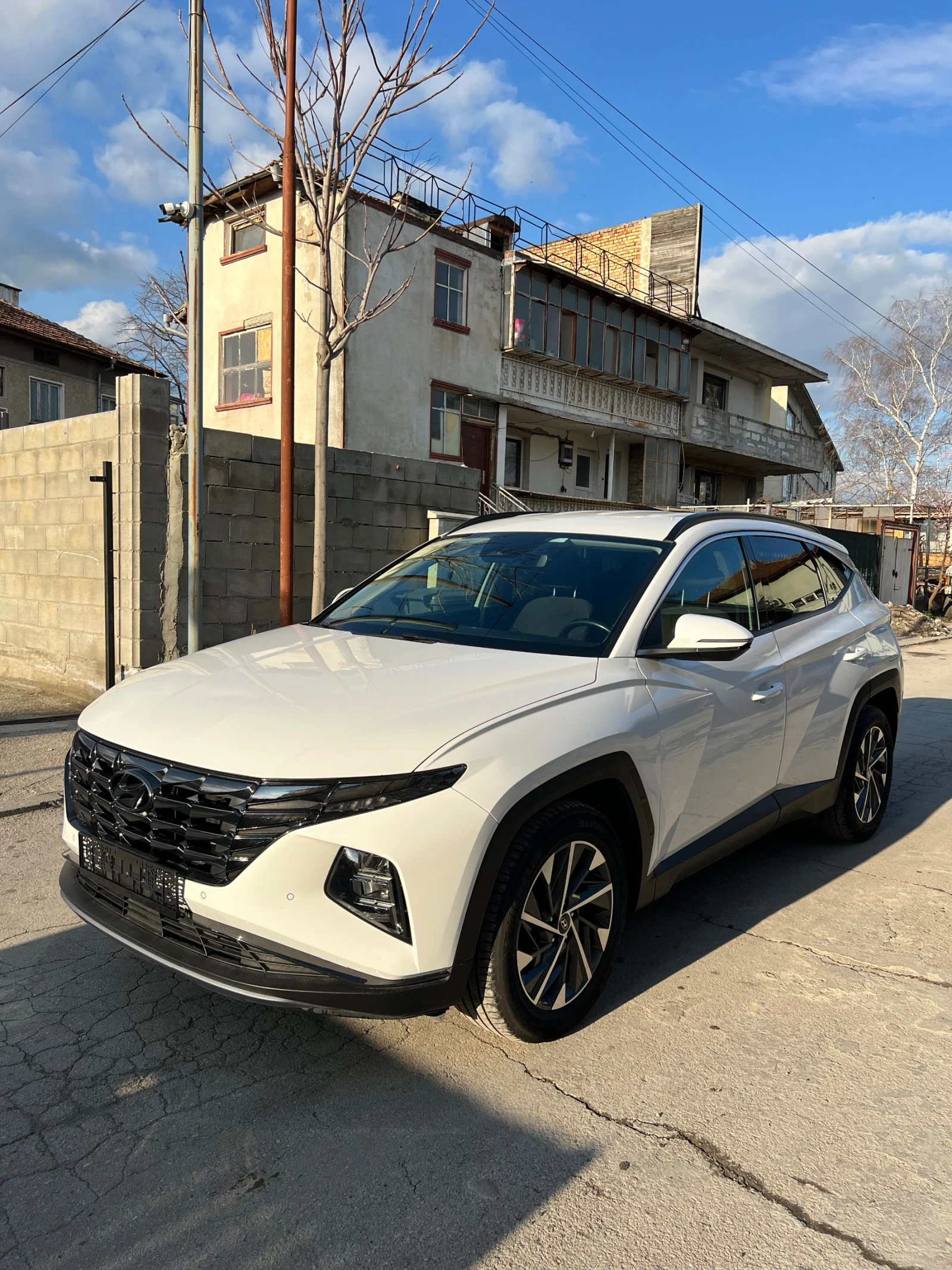 Hyundai Tucson 1.6CRDi, снимка 2 - Автомобили и джипове - 54990850