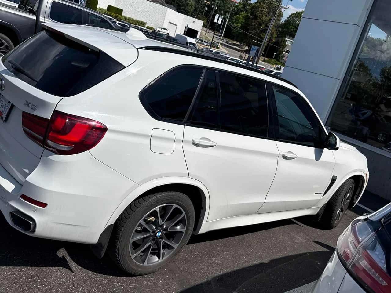 BMW X5 * xDrive35i* ОБДУХВАНЕ* H/K* ДИГИТАЛЕН КОКПИТ* HUD, снимка 3 - Автомобили и джипове - 55510511