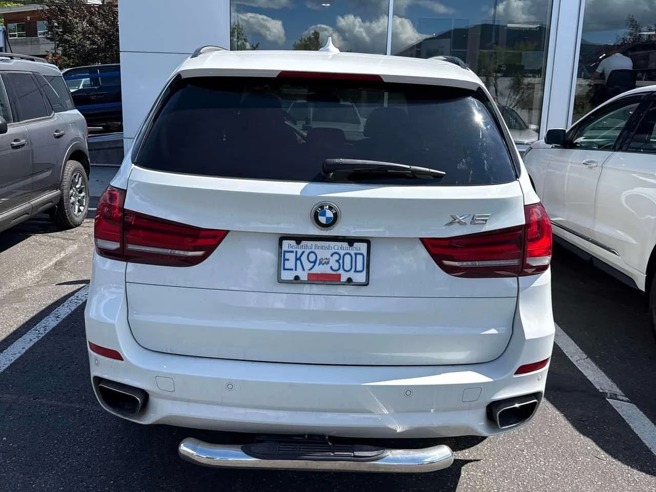 BMW X5 * xDrive35i* ОБДУХВАНЕ* H/K* ДИГИТАЛЕН КОКПИТ* HUD, снимка 4 - Автомобили и джипове - 55510511