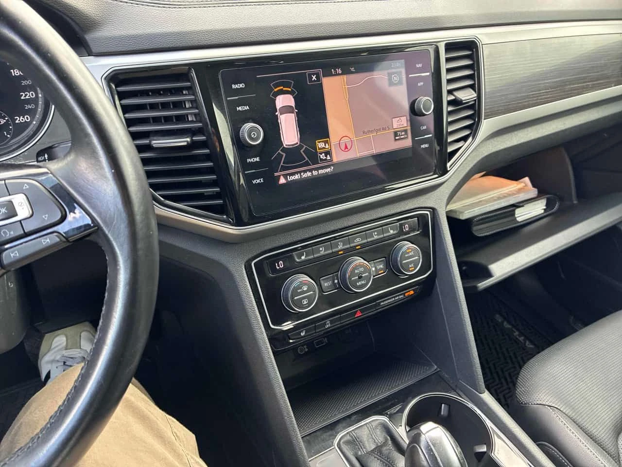 VW Atlas * Highline * CARFAX * БЕЗ ПЪРВОНАЧАЛНА ВНОСКА, снимка 9 - Автомобили и джипове - 55662932