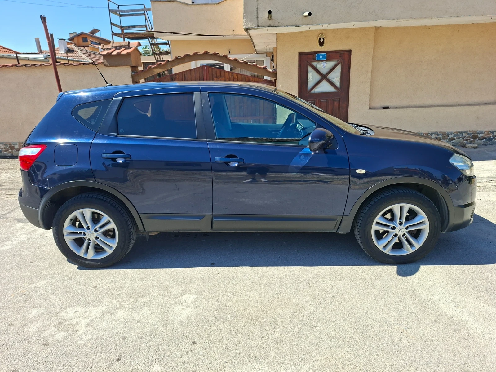 Nissan Qashqai Facelift, снимка 4 - Автомобили и джипове - 55695348