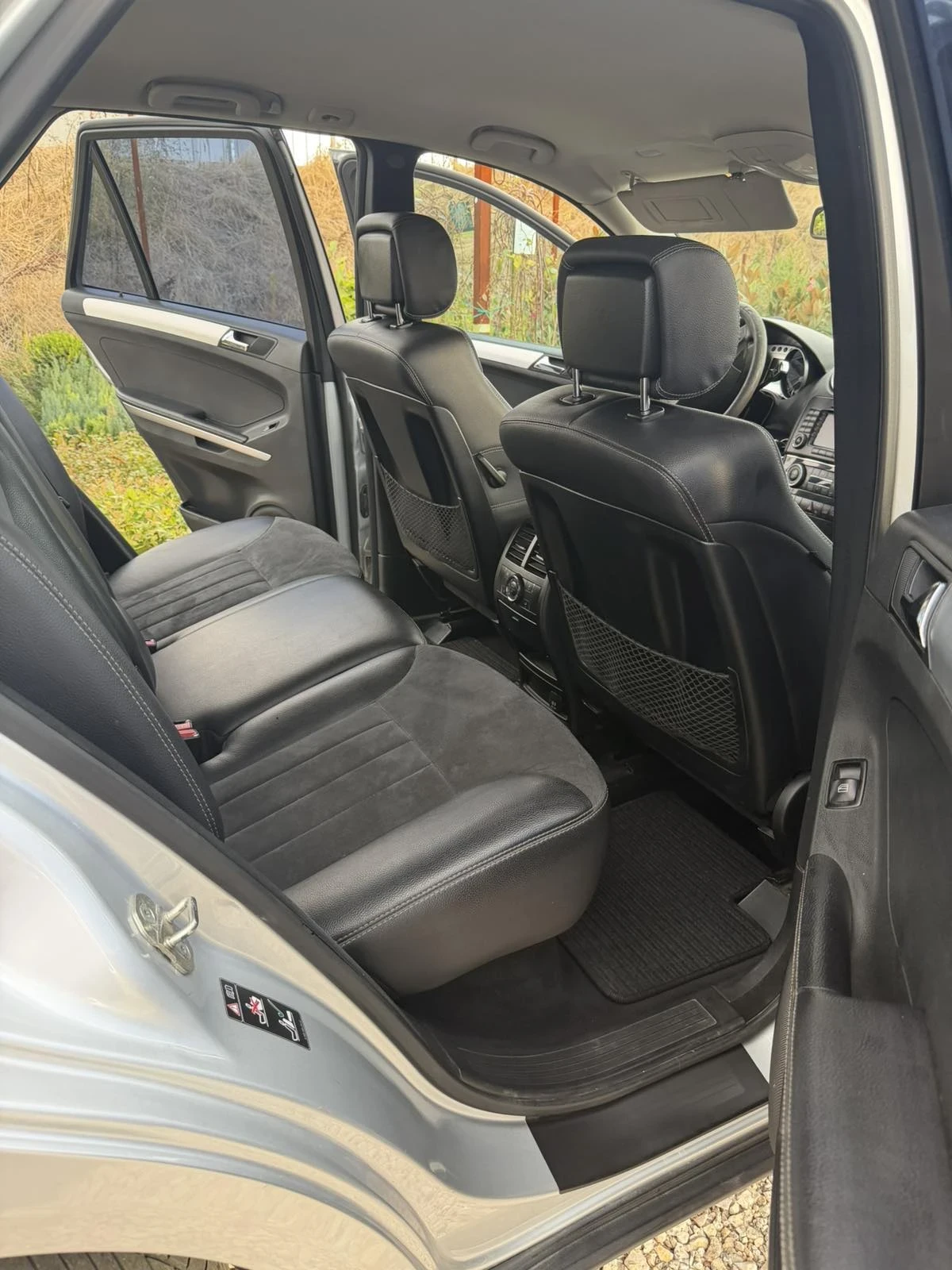 Mercedes-Benz ML 320, снимка 9 - Автомобили и джипове - 56638799