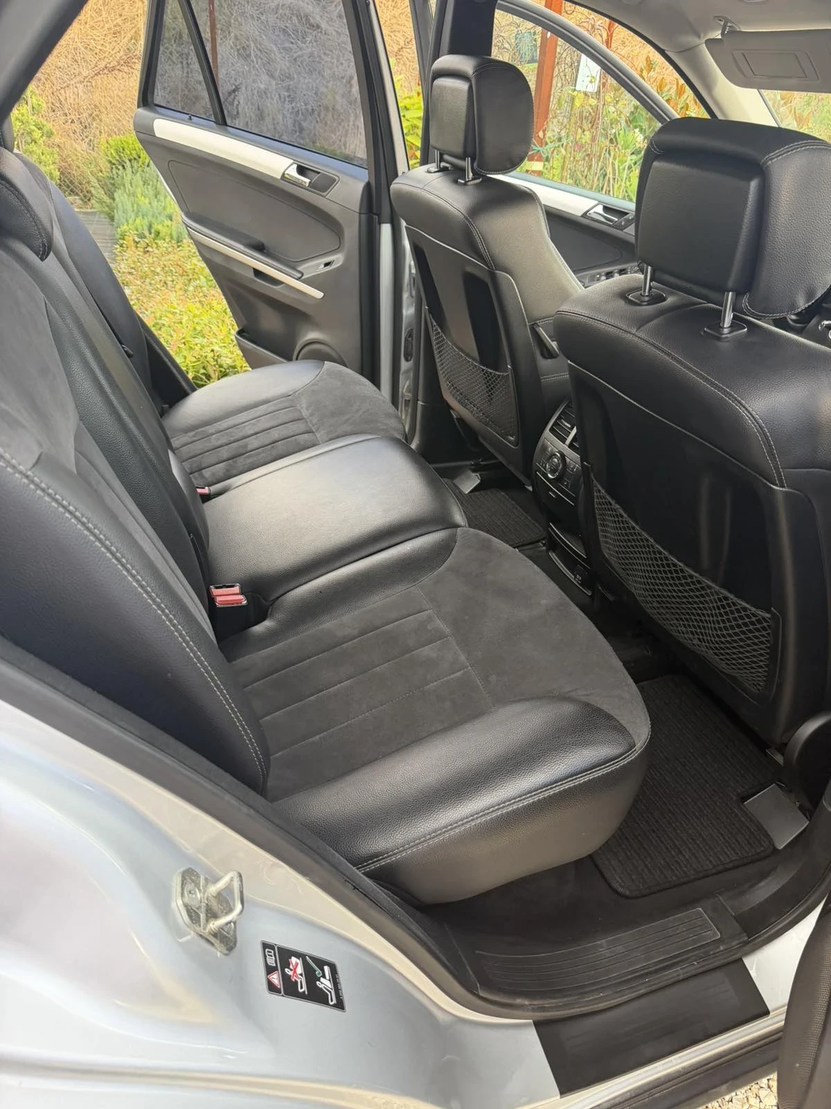 Mercedes-Benz ML 320, снимка 10 - Автомобили и джипове - 56638799