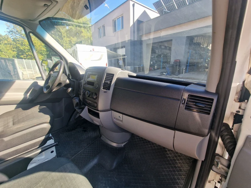 Mercedes-Benz Sprinter 319 Клима  4.23м падащ борд, снимка 9 - Бусове и автобуси - 51735750