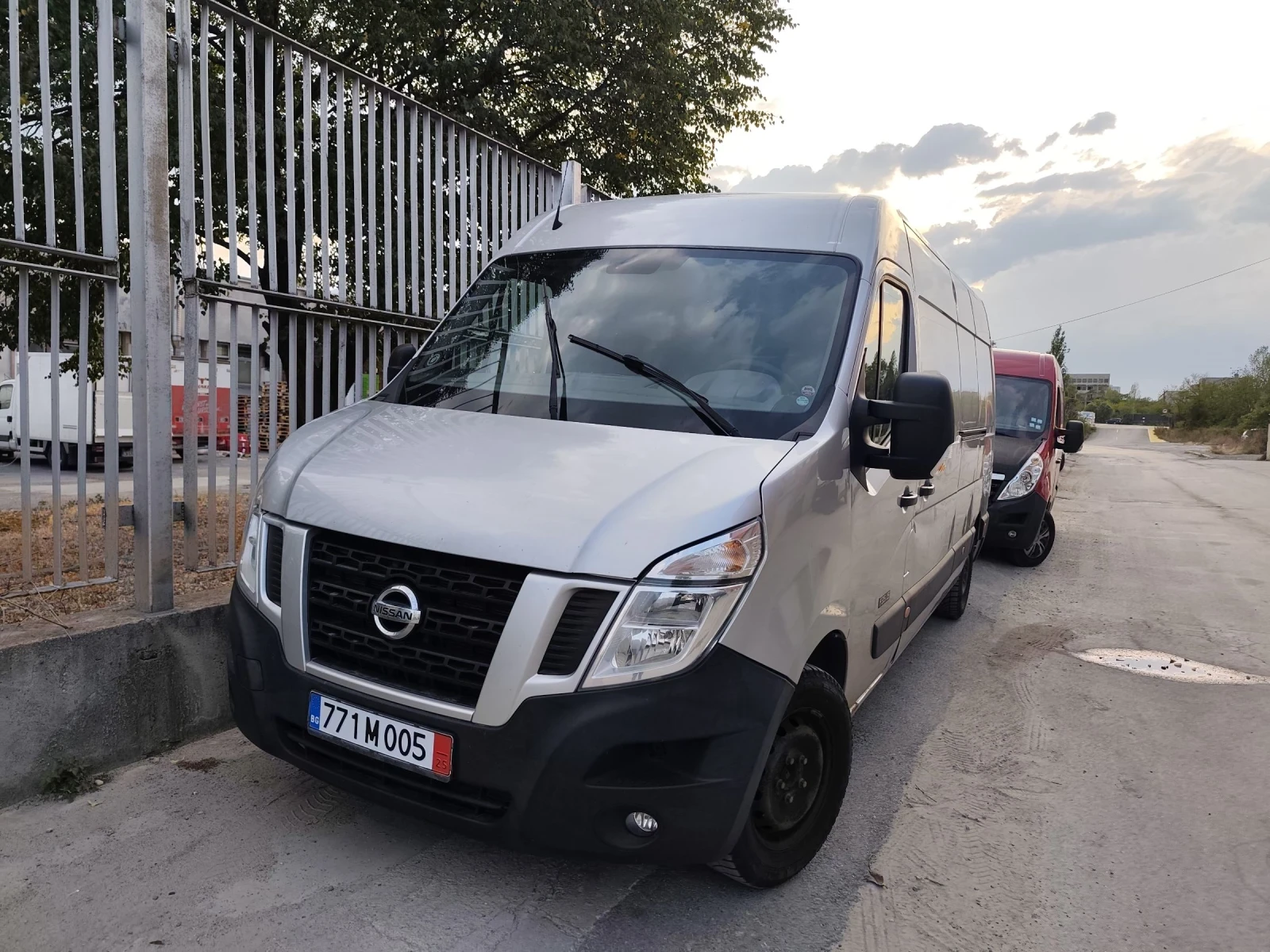 Nissan NV400   | Mobile.bg   1