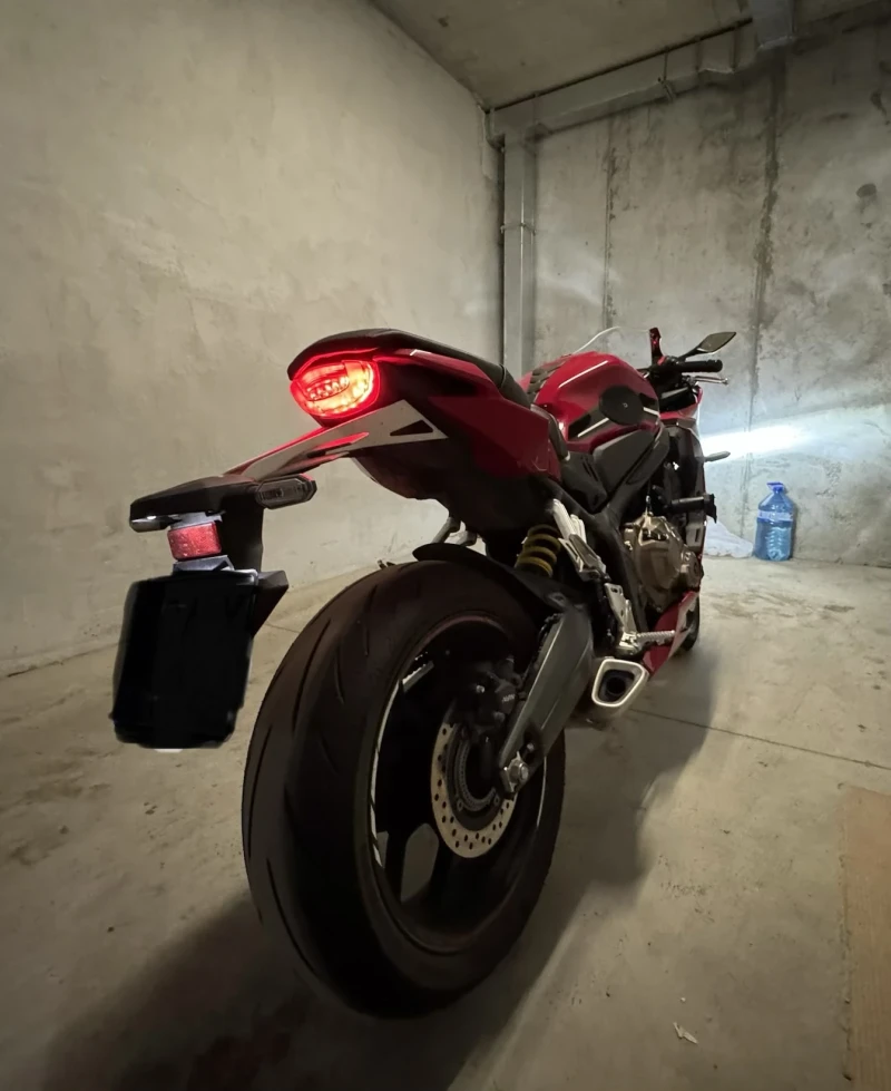 Honda Cbr 650R, снимка 2 - Мотоциклети и мототехника - 52665757