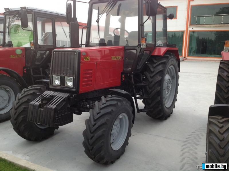 Трактор Беларус 1025, снимка 2 - Селскостопанска техника - 8404458