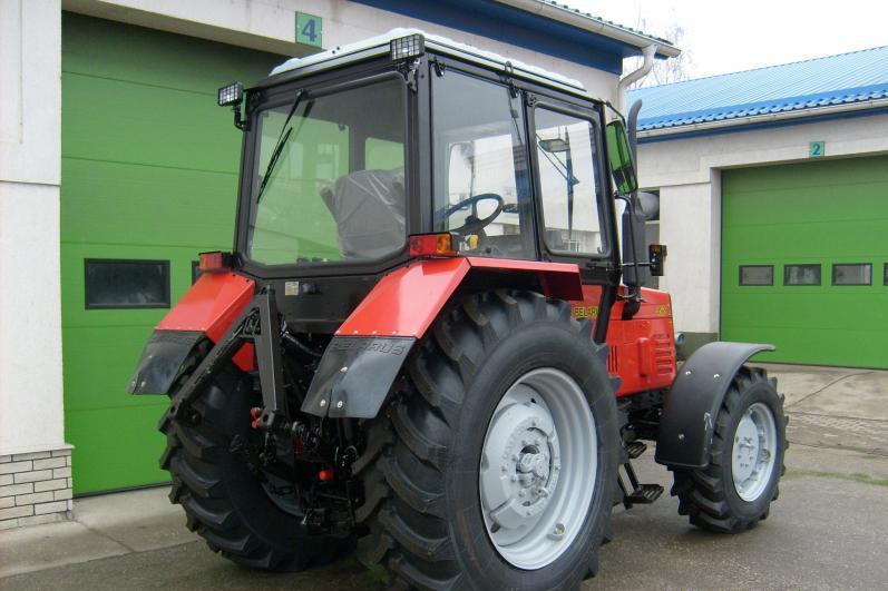 Трактор Беларус 1025, снимка 3 - Селскостопанска техника - 8404458