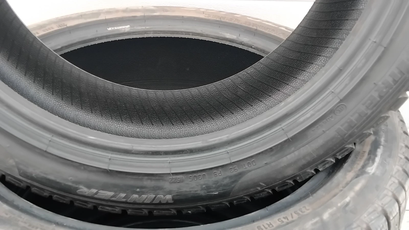 ���� 235/45R19 | Mobile.bg � ����������� 3