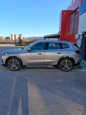 BMW iX1 eDrive 20, снимка 1