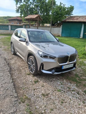 BMW iX1 eDrive 20, снимка 6