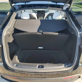 Tesla Model Y Performance 2025, снимка 8