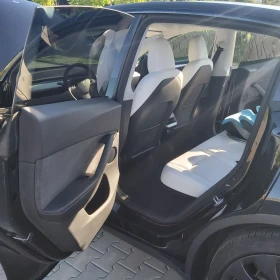 Tesla Model Y Performance 2025, снимка 9