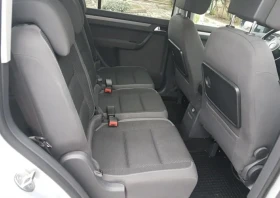 VW Touran 1.6 TDi 7 Местен, снимка 13