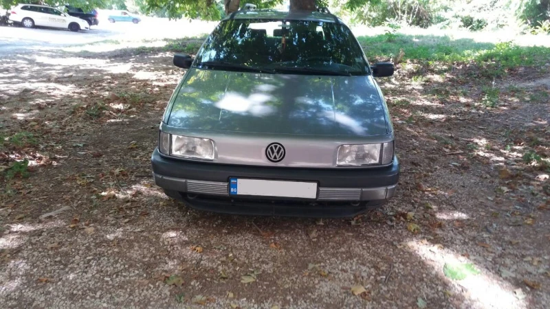 VW Passat, снимка 12 - Автомобили и джипове - 47424563