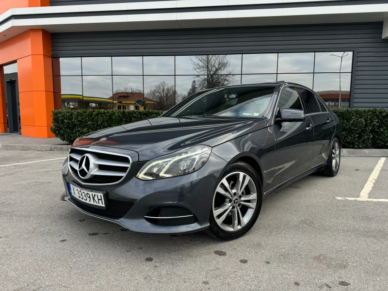 Mercedes-Benz E 220, снимка 1 - Автомобили и джипове - 49195290