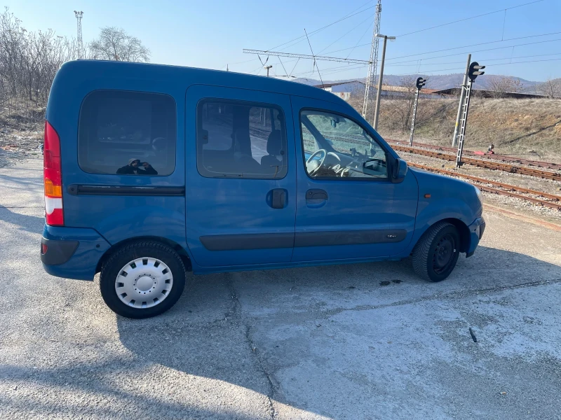 Renault Kangoo, снимка 12 - Автомобили и джипове - 49231043