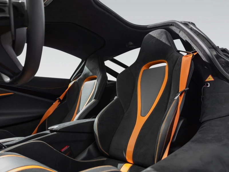 McLaren 720 S / COUPE/ CERAMIC/ CARBON/ BLACK PACK/ B&W/ 360/, снимка 10 - Автомобили и джипове - 49585884