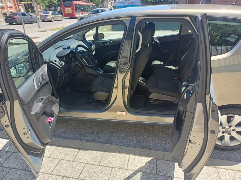Opel Meriva 1.7 CDTI AUTOMATIC, снимка 7 - Автомобили и джипове - 52271457
