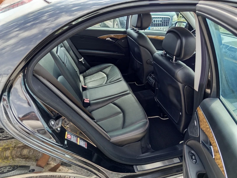 Mercedes-Benz E 280 CDI 3.0V6 190kc.AVANTGARDE SPORT EVO, снимка 11 - Автомобили и джипове - 51366955