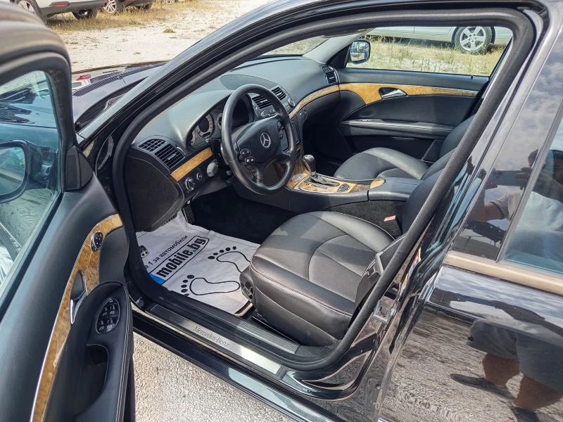Mercedes-Benz E 280 CDI 3.0V6 190kc.AVANTGARDE SPORT EVO, снимка 9 - Автомобили и джипове - 51366955