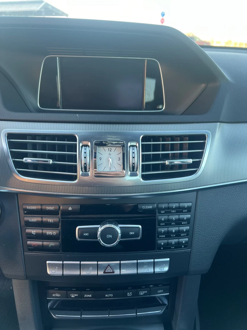 Mercedes-Benz E 220 100 000 km!!!, снимка 7 - Автомобили и джипове - 52383461