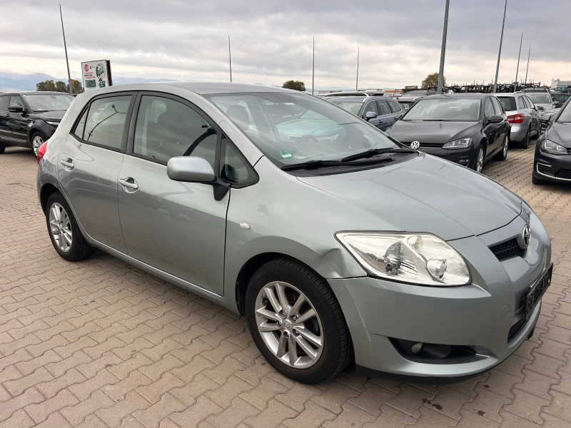 Toyota Auris 1.3i EURO 5, снимка 4 - Автомобили и джипове - 52090748