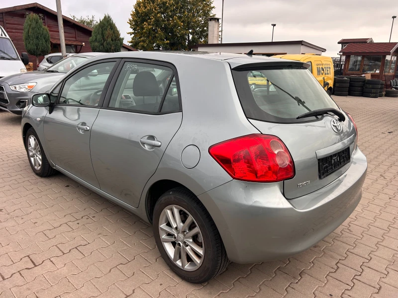 Toyota Auris 1.3i EURO 5, снимка 8 - Автомобили и джипове - 52090748