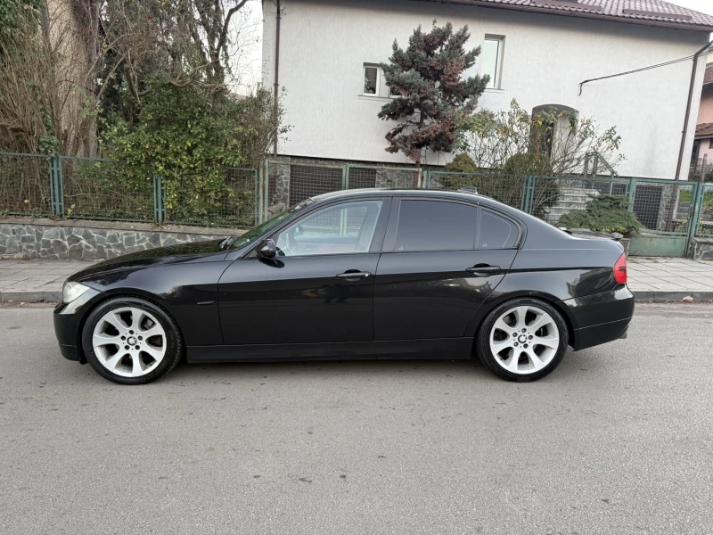 BMW 330 i , снимка 4 - Автомобили и джипове - 52739504