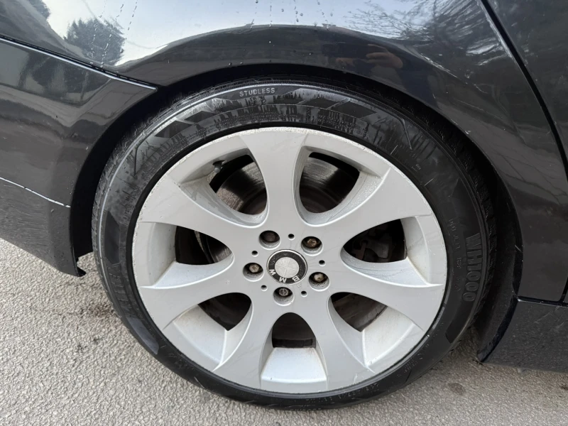 BMW 330 i , снимка 15 - Автомобили и джипове - 52739504