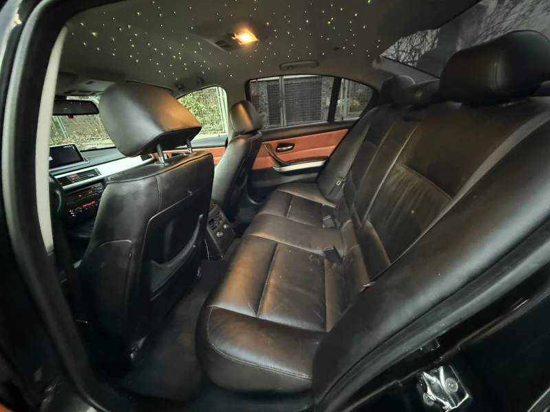 BMW 330 i , снимка 14 - Автомобили и джипове - 52739504