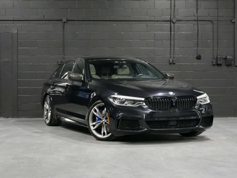 BMW 550 M550* xDrive * CARFAX * ЦЕНА ДО БЪЛГАРИЯ