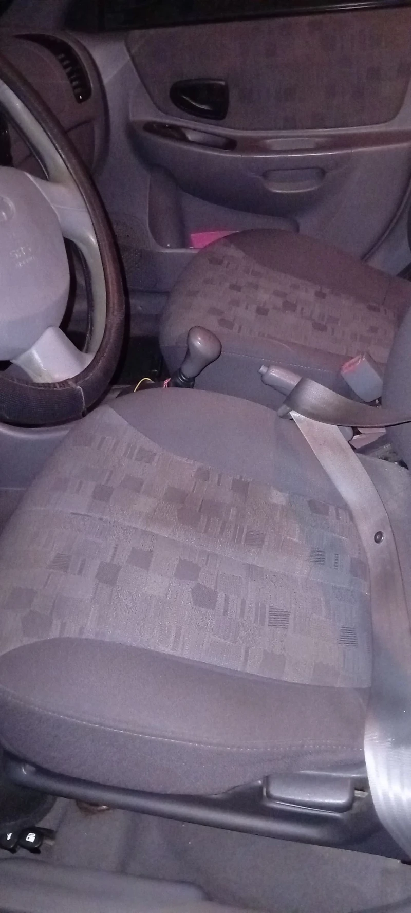 Hyundai Accent, снимка 8 - Автомобили и джипове - 53223594