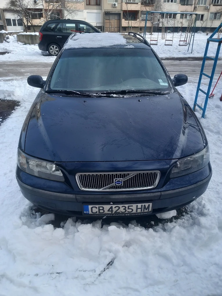 Volvo V70 BIFUEL, снимка 1 - Автомобили и джипове - 48643385