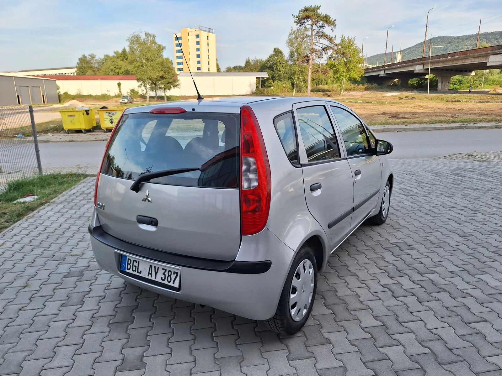 Mitsubishi Colt 1.1i  - изображение 9