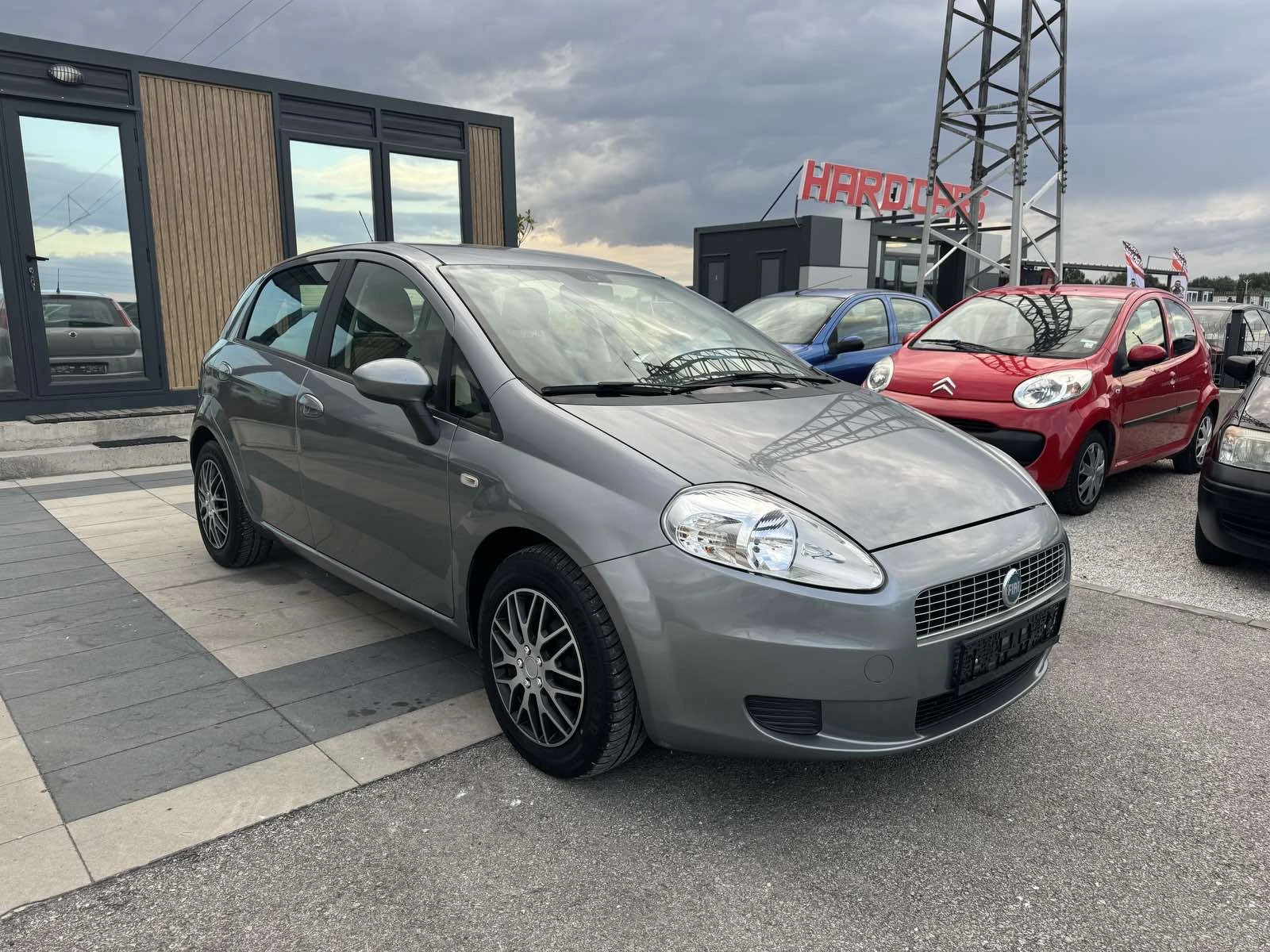 Fiat Punto 1.3MultiJet 90kc 6ск - изображение 3