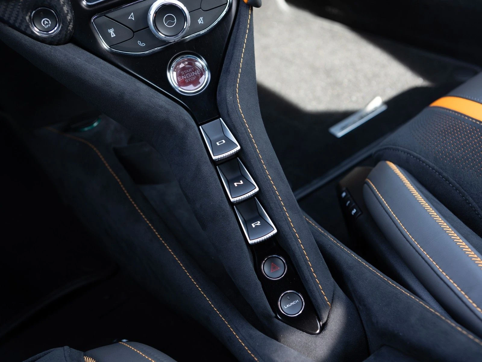 McLaren 720 S / COUPE/ CERAMIC/ CARBON/ BLACK PACK/ B&W/ 360/ | Mobile.bg   16