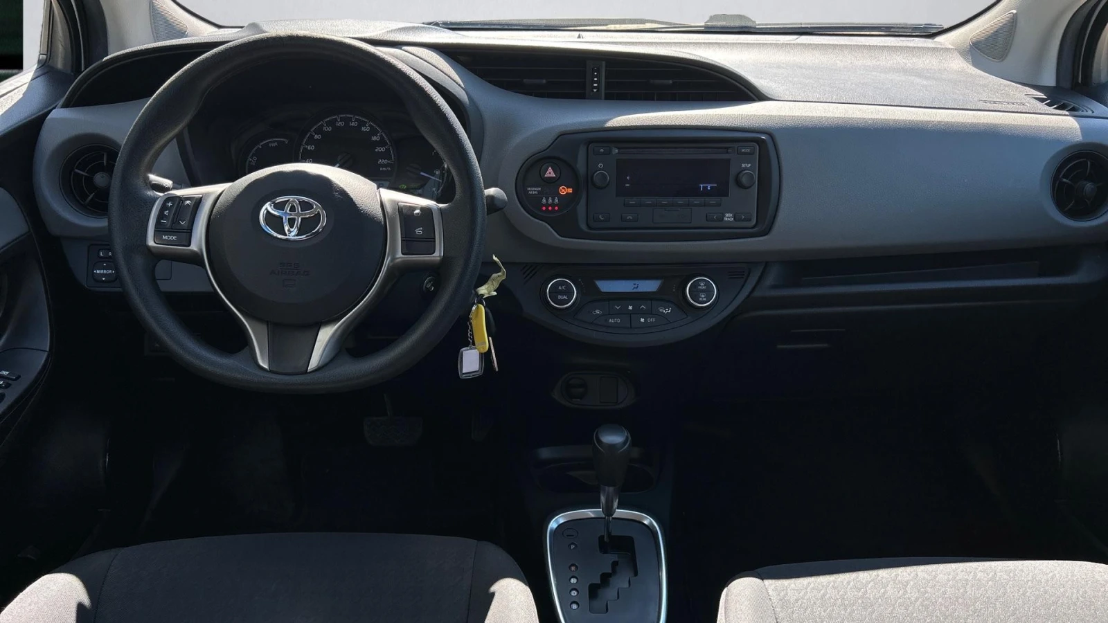 Toyota Yaris Месечна вноска от 306 лв. - изображение 8