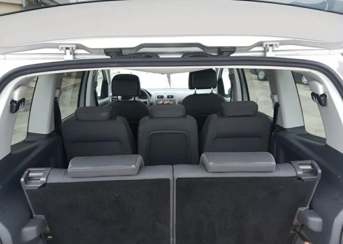 VW Touran 1.6 TDi 7 ������ | Mobile.bg � ����������� 12