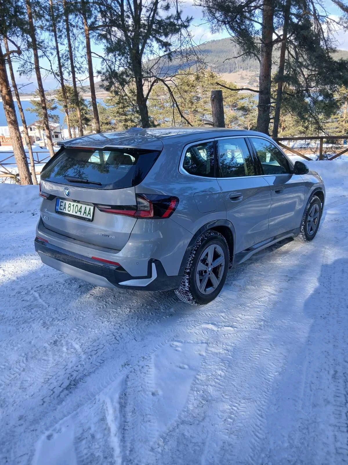 BMW iX1 E Drive 20 | Mobile.bg   16