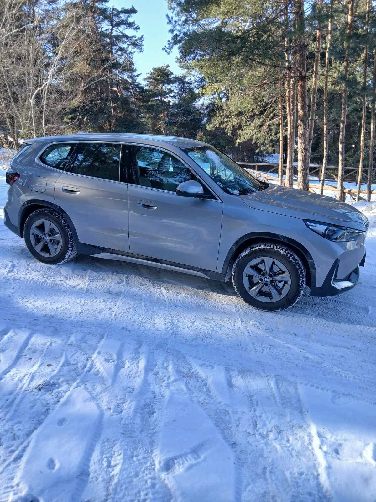 BMW iX1 E Drive 20 | Mobile.bg   14