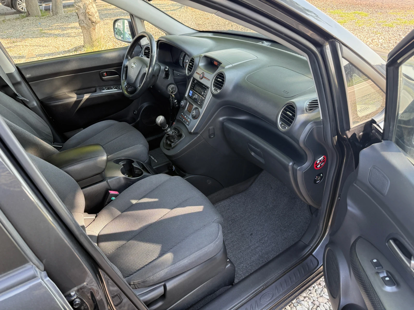 Kia Carens 2.0 CRDI - изображение 10